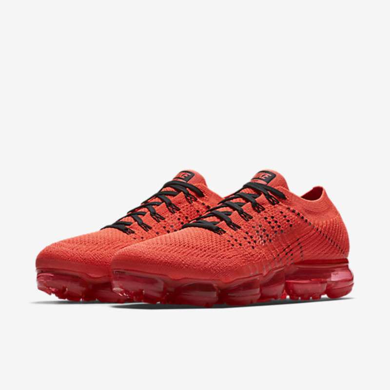 Nike vapormax clot best sale